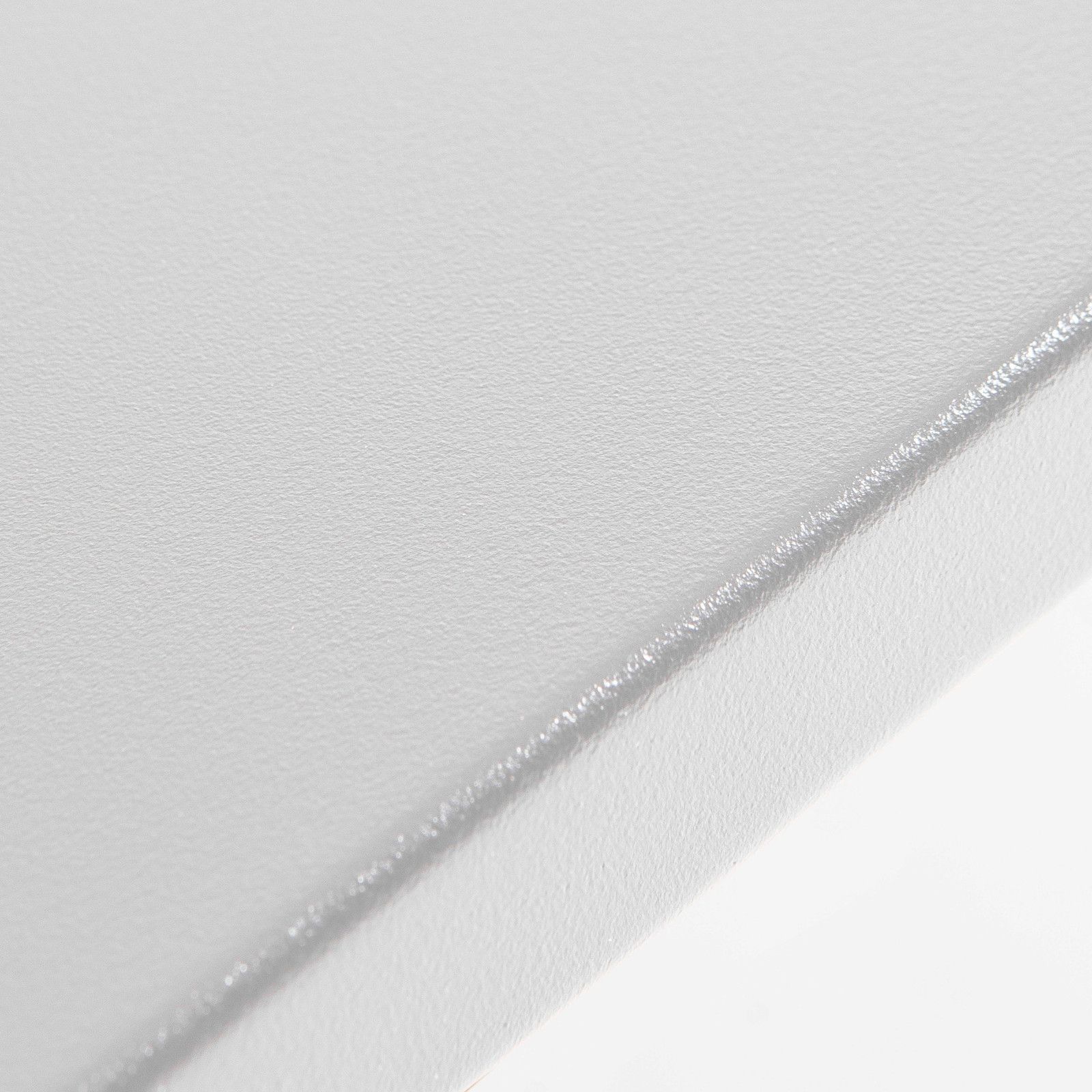 Table de terrasse blanche en métal 8 places