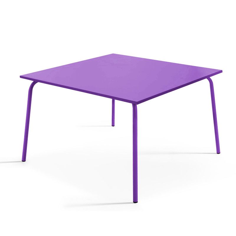 Table de terrasse carrée en métal violet 8 places Table de terrasse carrée en métal violet 8 places