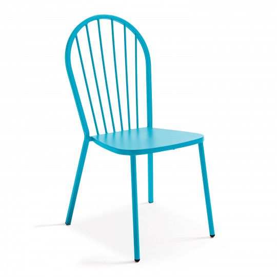 Chaise bistro bleue terrasse extérieure