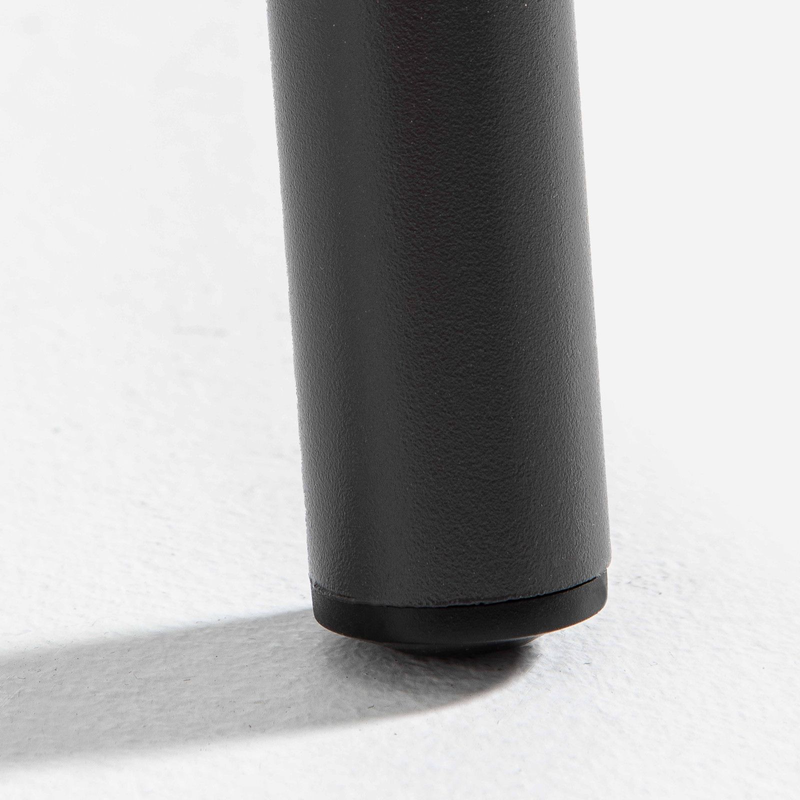 Petite table carrée en métal grise