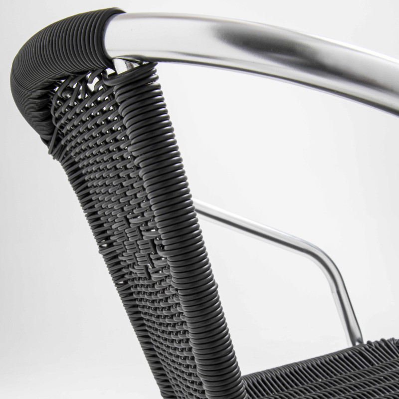 Chaise  en alu et résine noire pour brasserie (6/8)