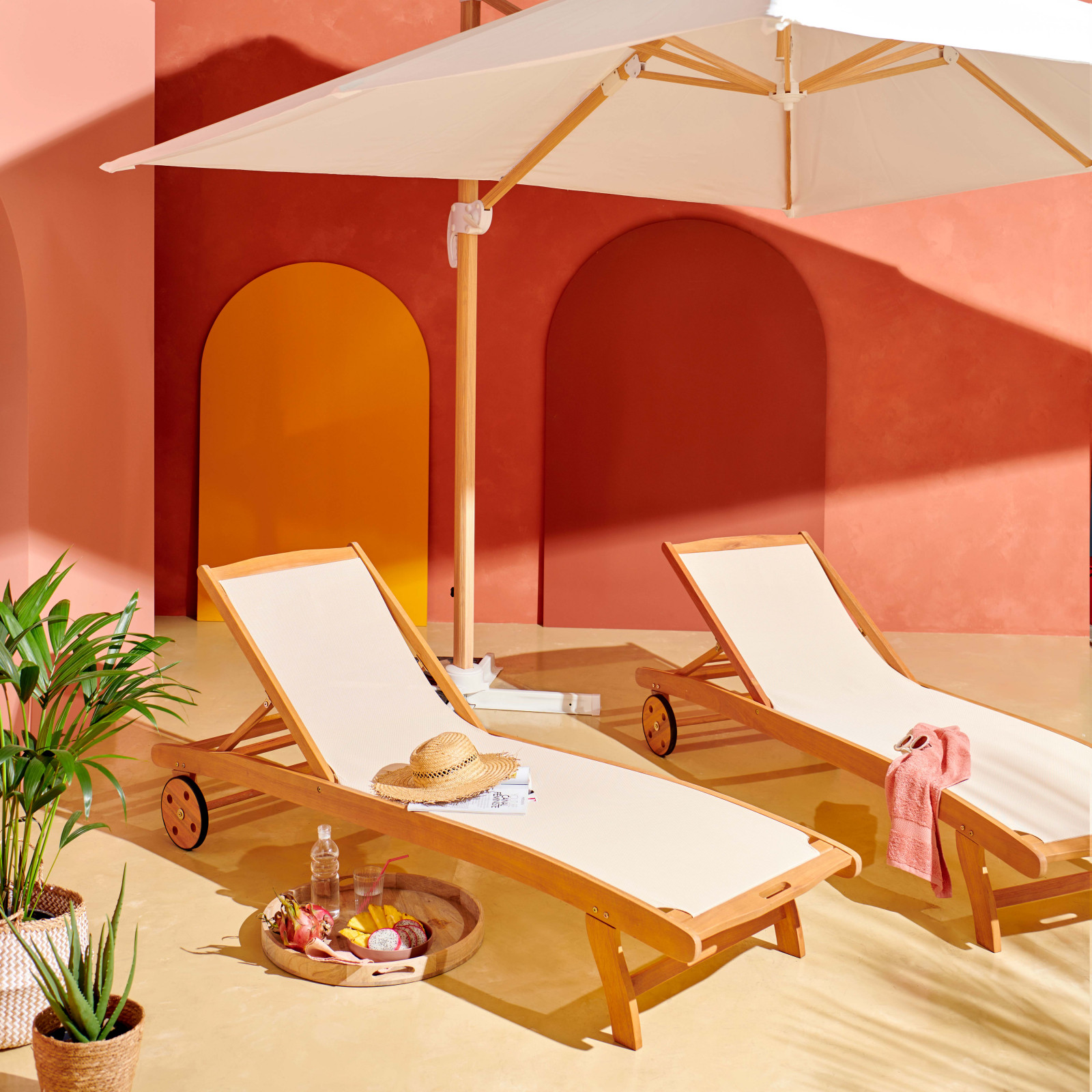 Lot de 2 bains de soleil bois et textilène écru