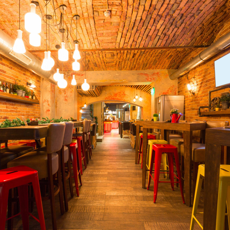 Tabouret en métal ROUGE (2/3)