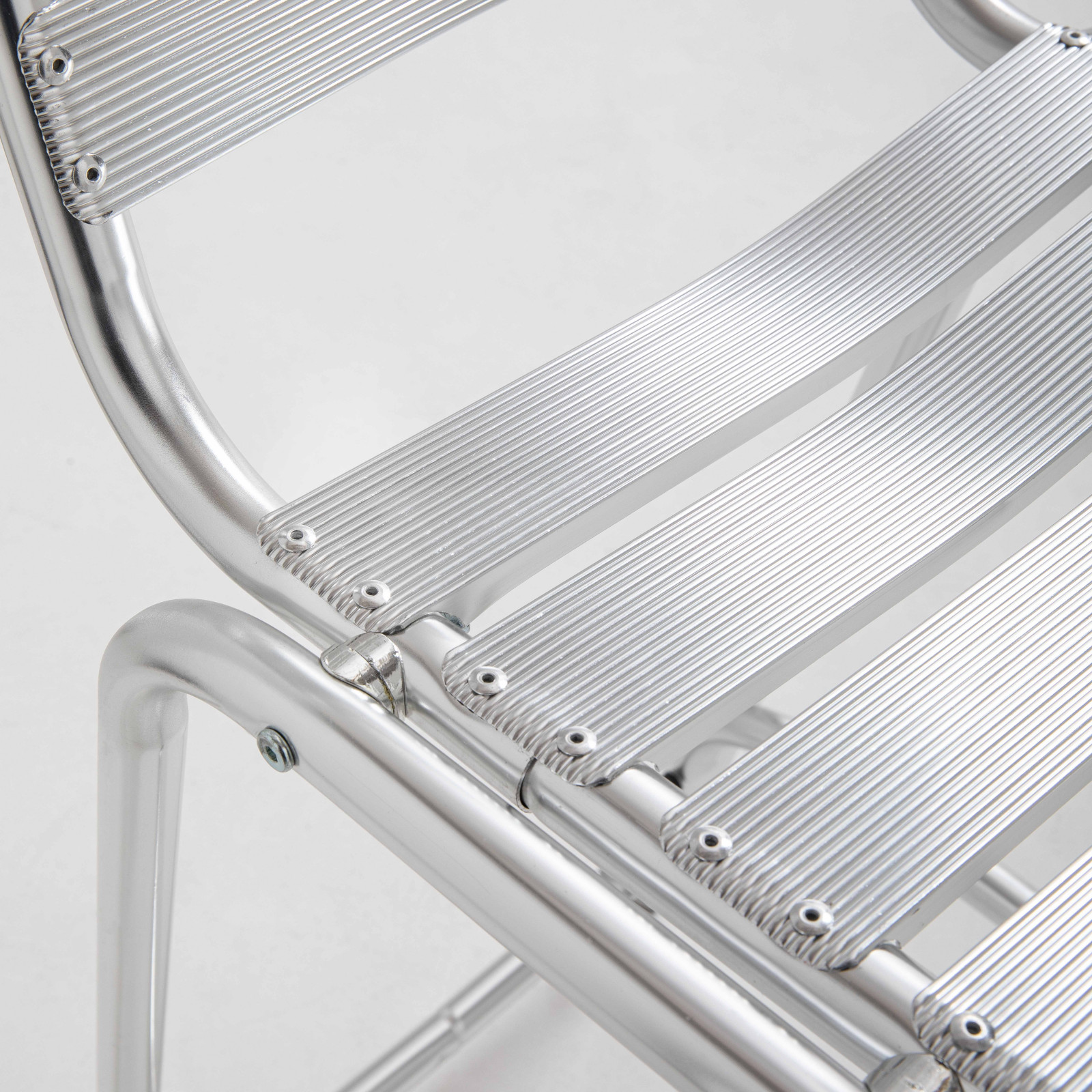 Focus tabouret gris en aluminium terrasse café Focus tabouret gris en aluminium terrasse café