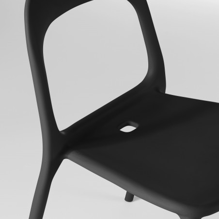 Lot de 4 chaises en polypropylène