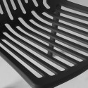 Chaise design en plastique avec dossier ajouré