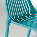 Chaise design en plastique avec dossier ajouré