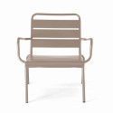 Fauteuil de terrasse bas en métal