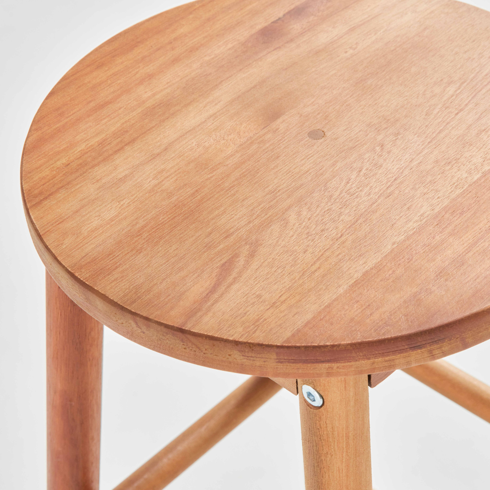 Lot de 2 tabourets en bois d'eucalyptus Lot de 2 tabourets en bois d'eucalyptus