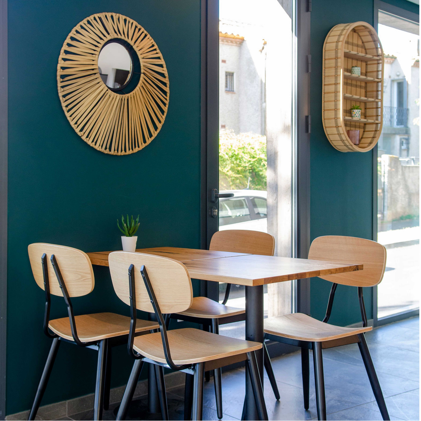 Lot de 2 chaises en bois Lot de 2 chaises en bois