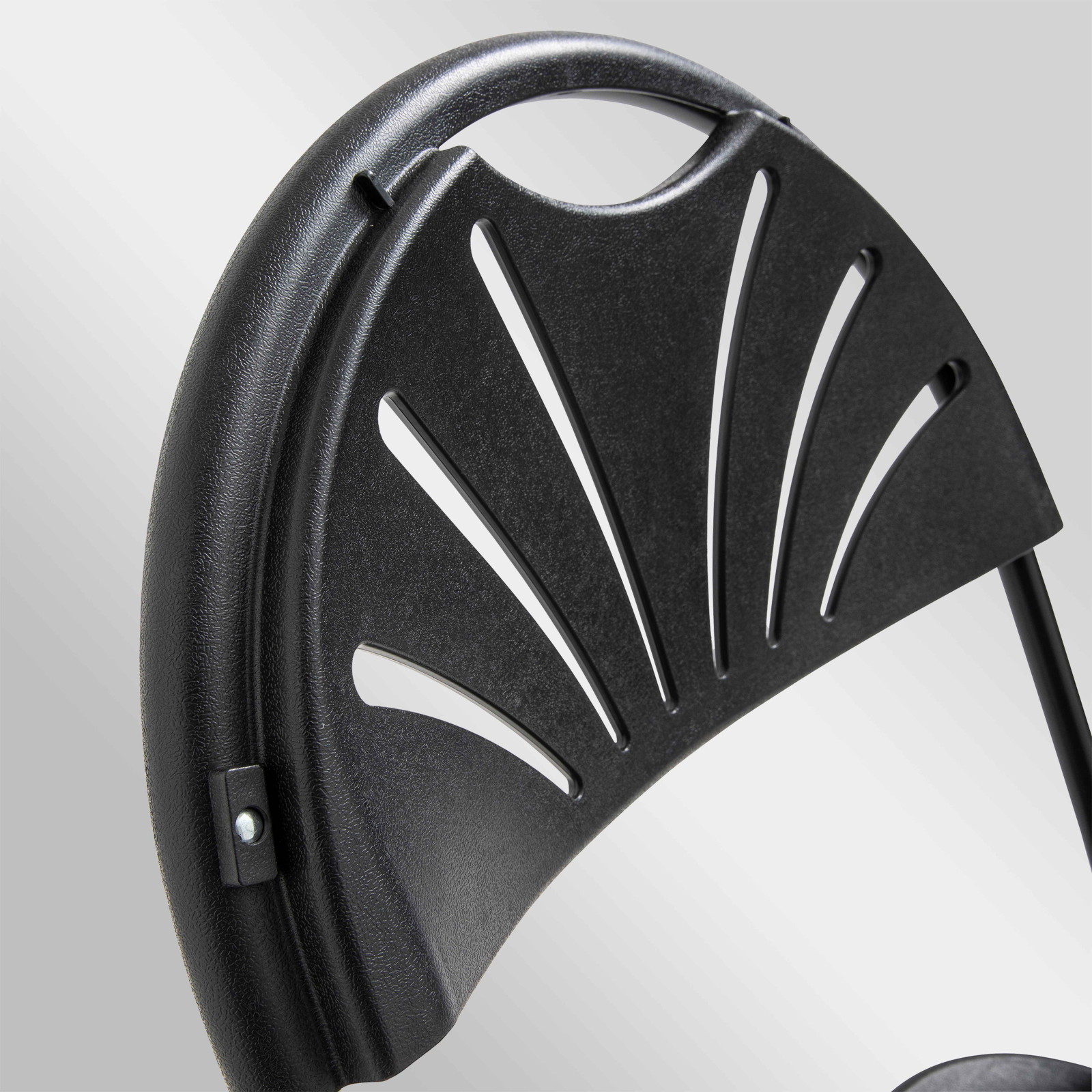 Chaise pliante en plastique noir