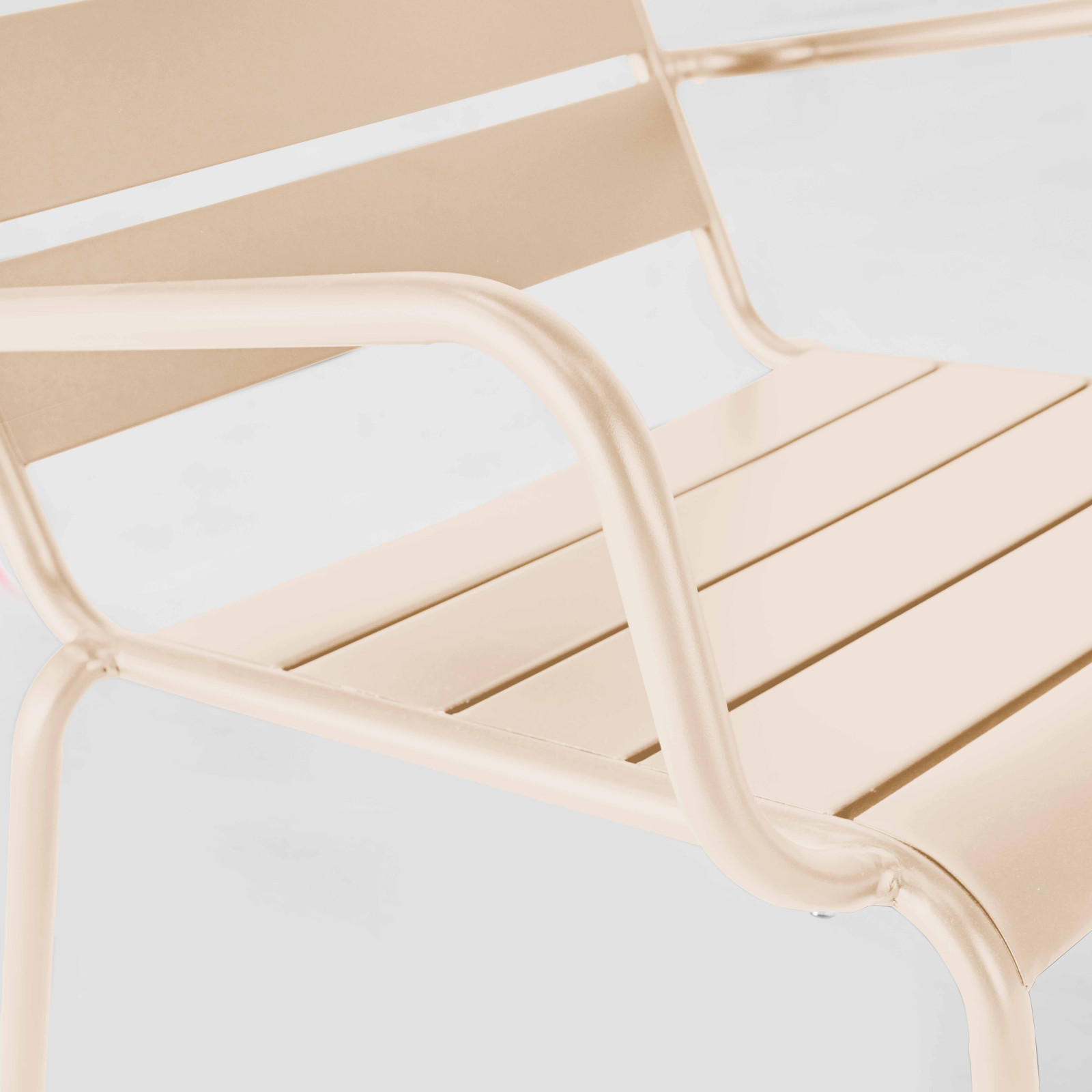 Ensemble fauteuil de terrasse bas + repose-pied en métal