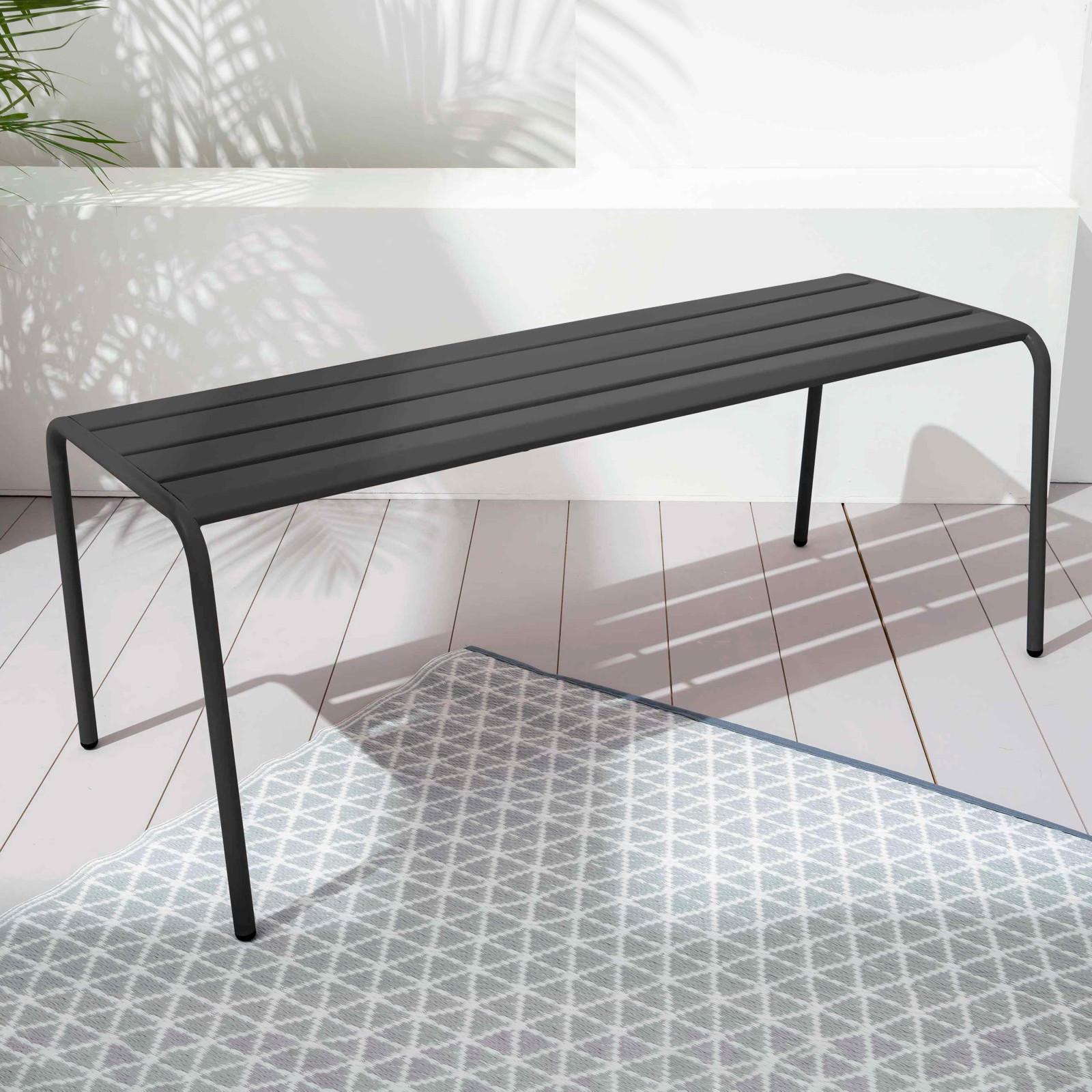 Banquette d'extérieur en métal