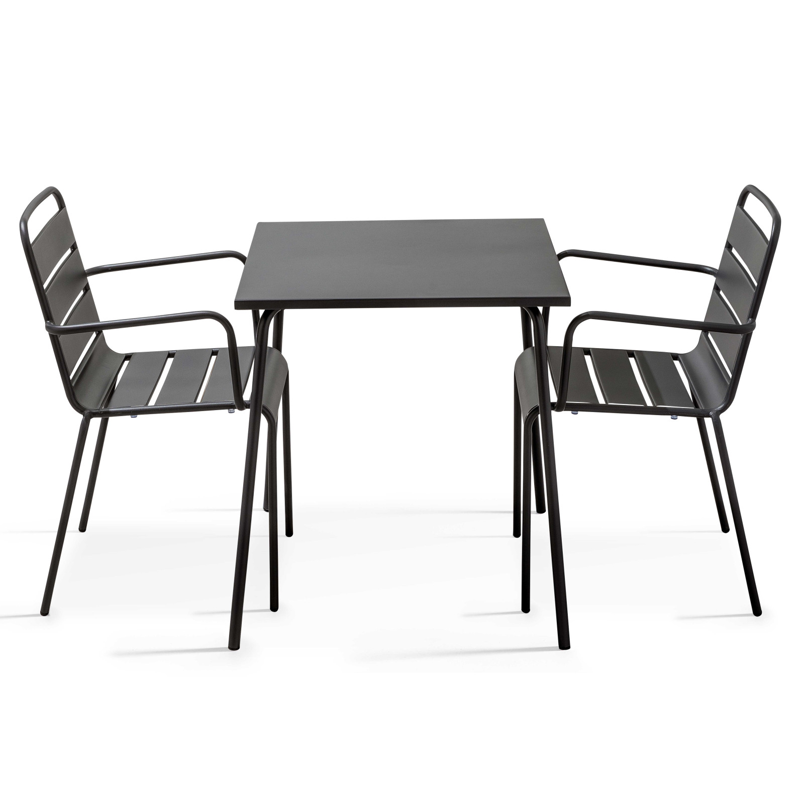 Ensemble table carrée (70x70 cm) et 2 fauteuils en métal Ensemble table carrée (70x70 cm) et 2 fauteuils en métal
