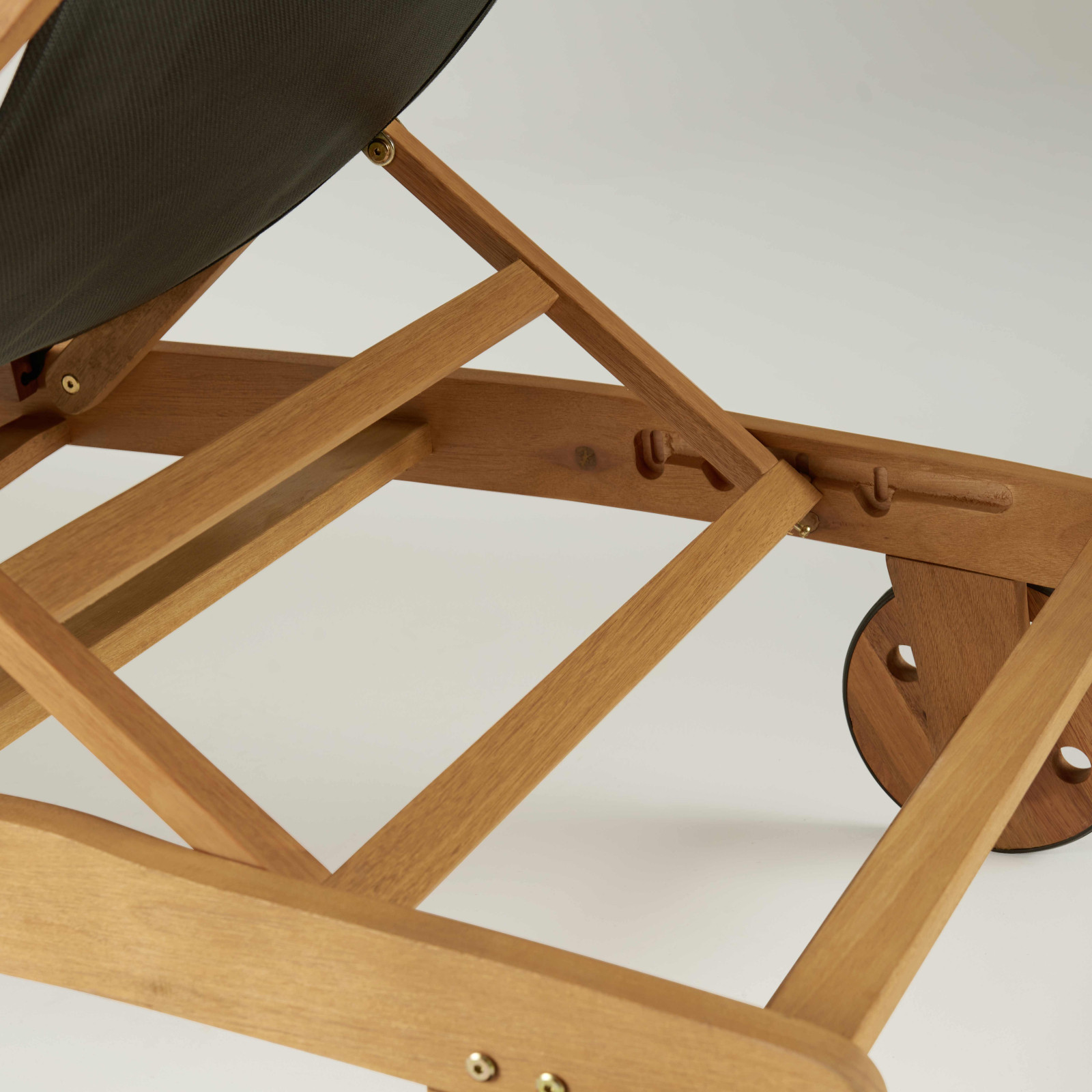 Lot de 2 transats en bois et textilène