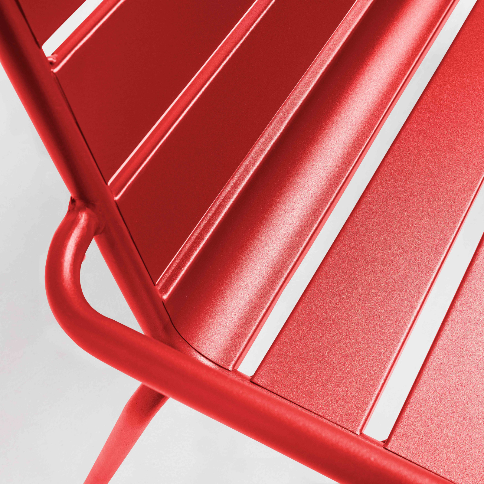 Banc avec dossier et accoudoirs en métal