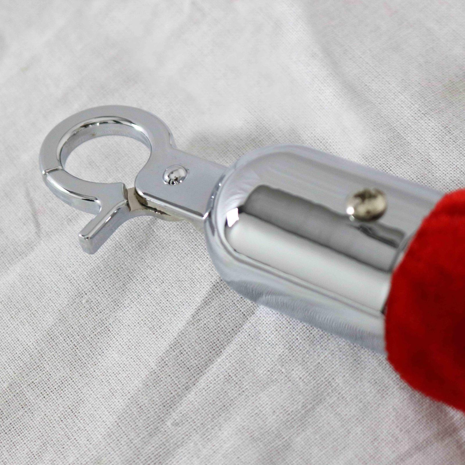 Cordon rouge en velours pour poteaux de guidage