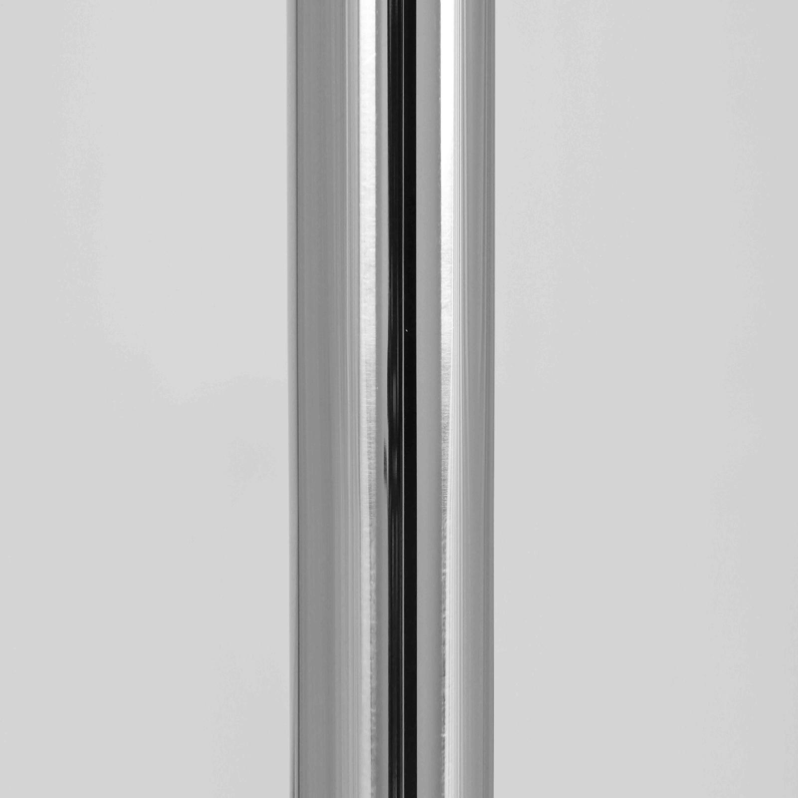 Poteaux de guidage inox et cordon velours noir