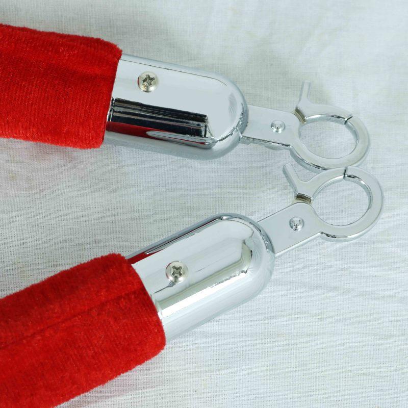 Poteaux de guidage chromés avec cordon