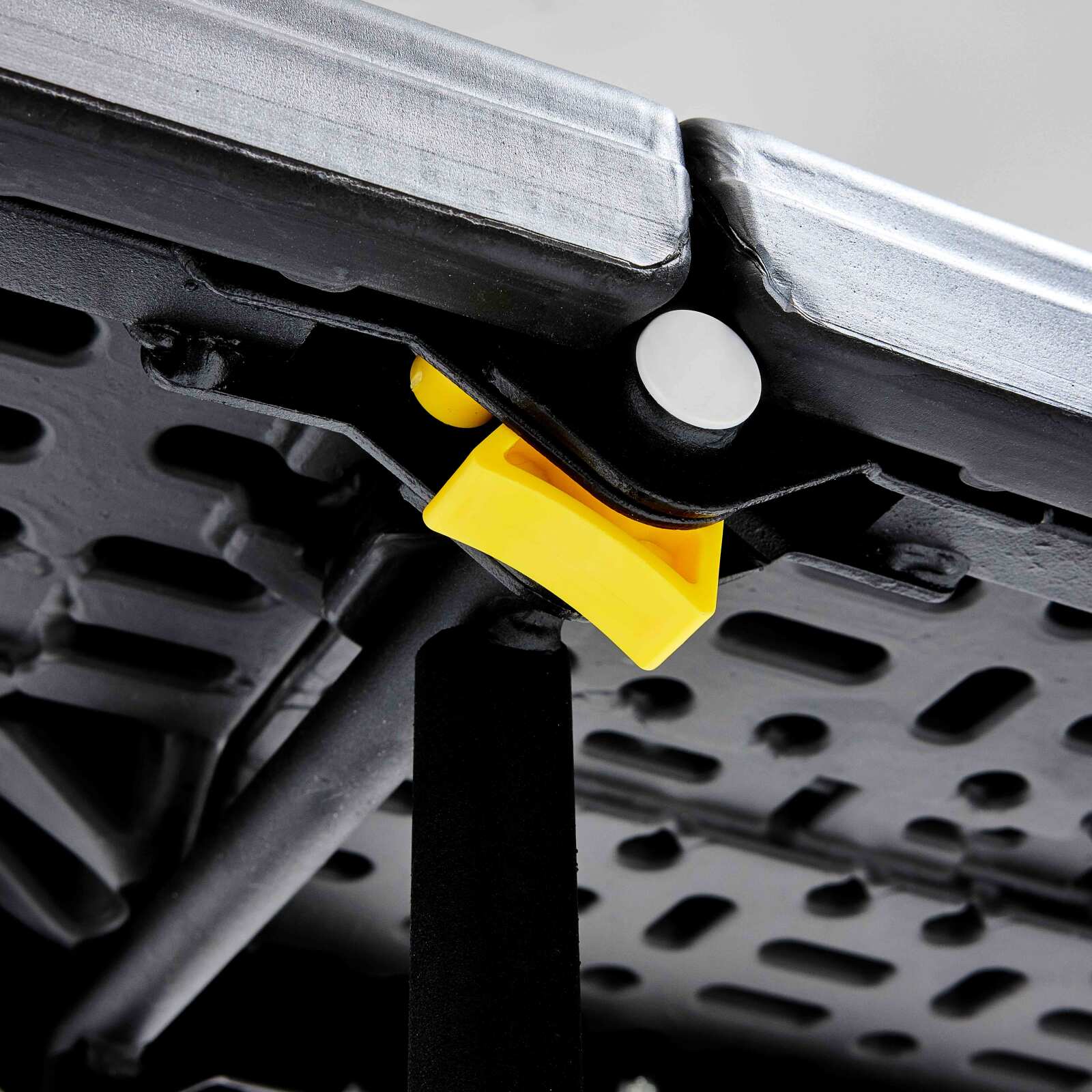 Banc pliant noir 3 places 180cm  Banc pliant noir 3 places 180cm