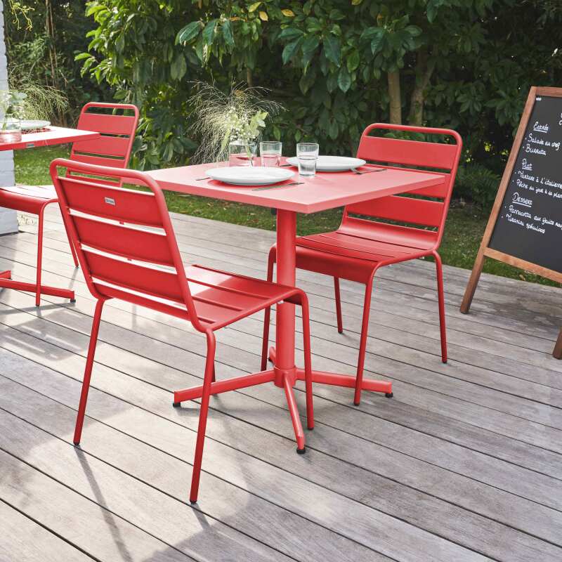 Ensemble table carrée avec plateau inclinable et 2 chaises en métal