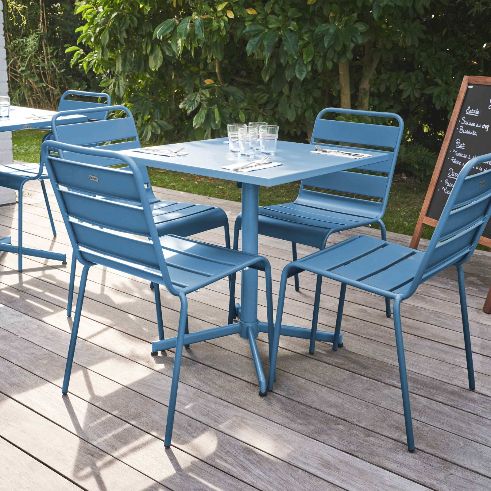 Ensemble de terrasse inclinable (70 x 70 x 72 cm) + 4 chaises en métal