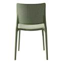 Chaise de terrasse ajourée en plastique