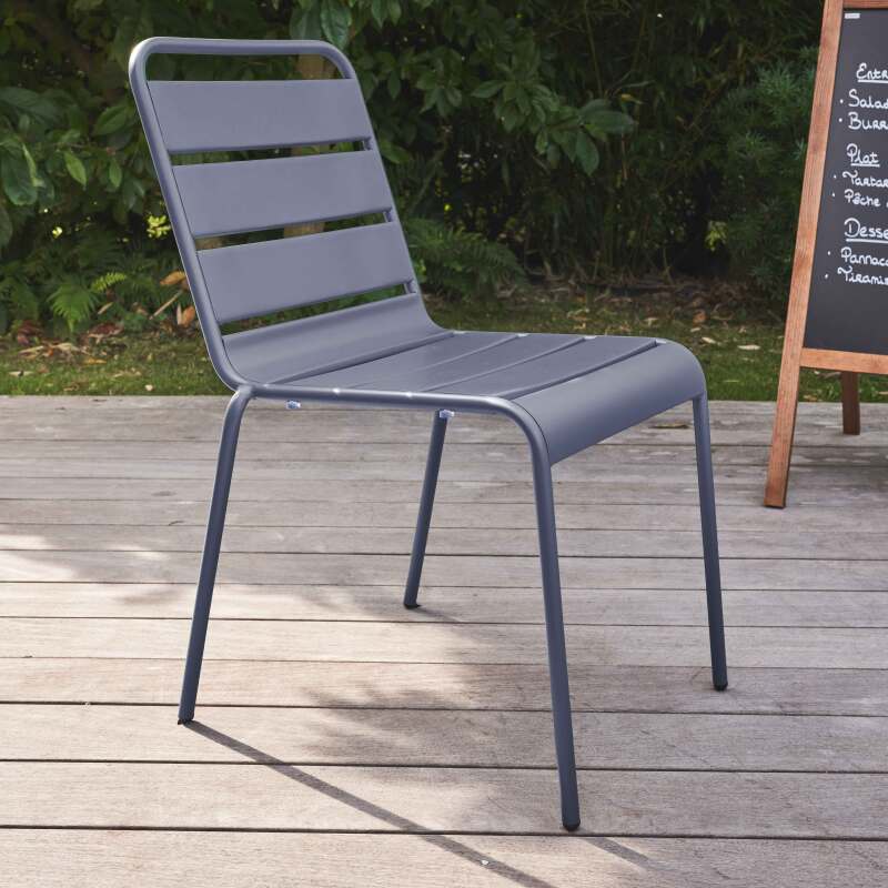 Chaise de terrasse en métal thermolaqué