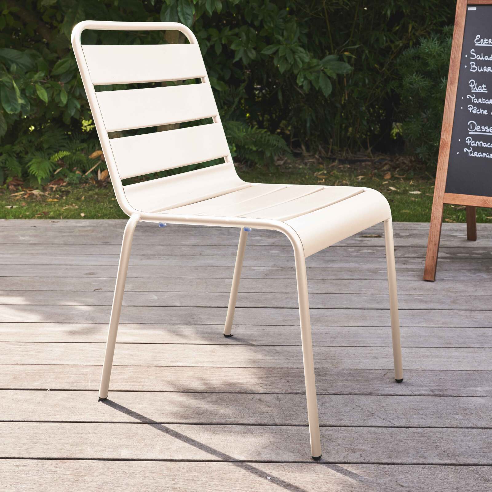 Chaise de terrasse en métal thermolaqué