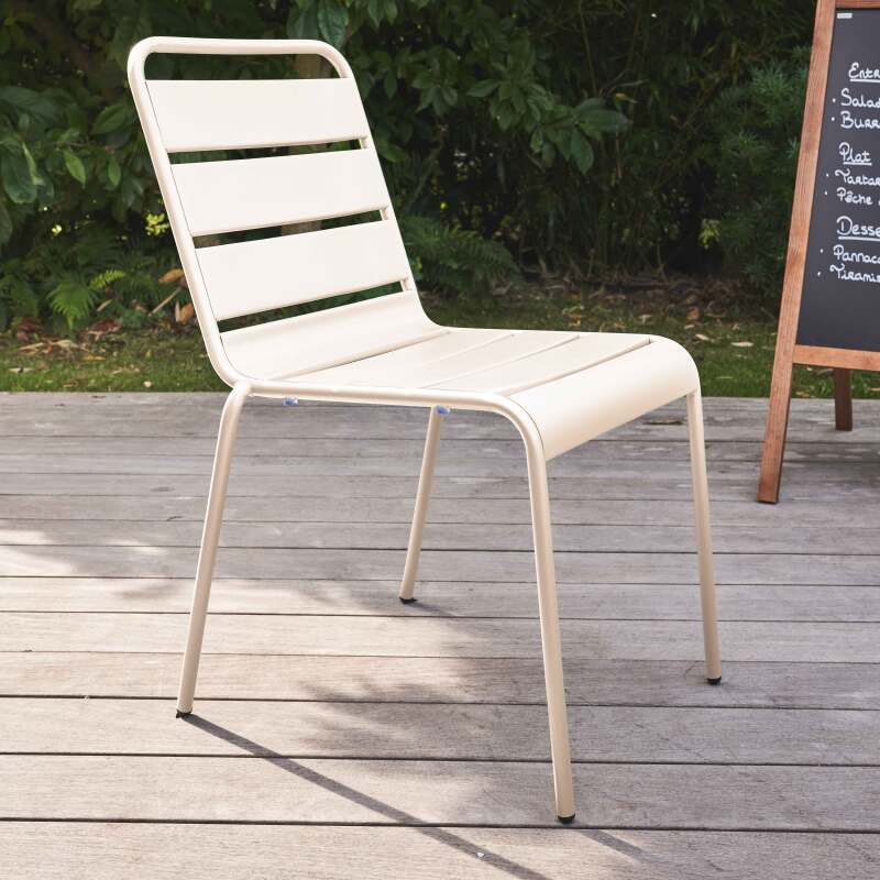 Chaise de terrasse en métal thermolaqué