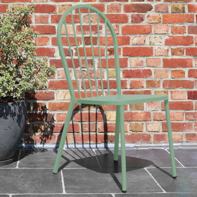 Chaise bistrot ajourée en métal