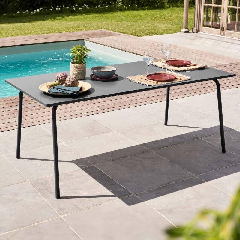 Table rectangulaire en métal (180 cm) -  8 places