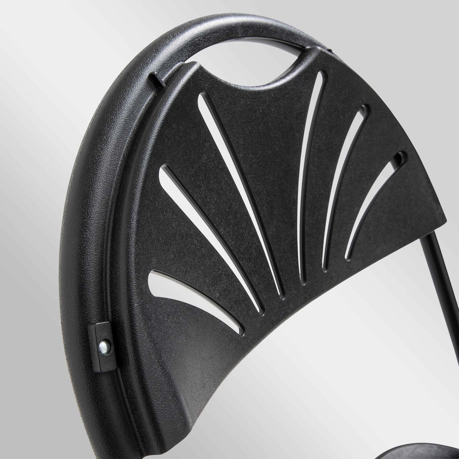 Lot de 8 chaises pliantes ajourées noires