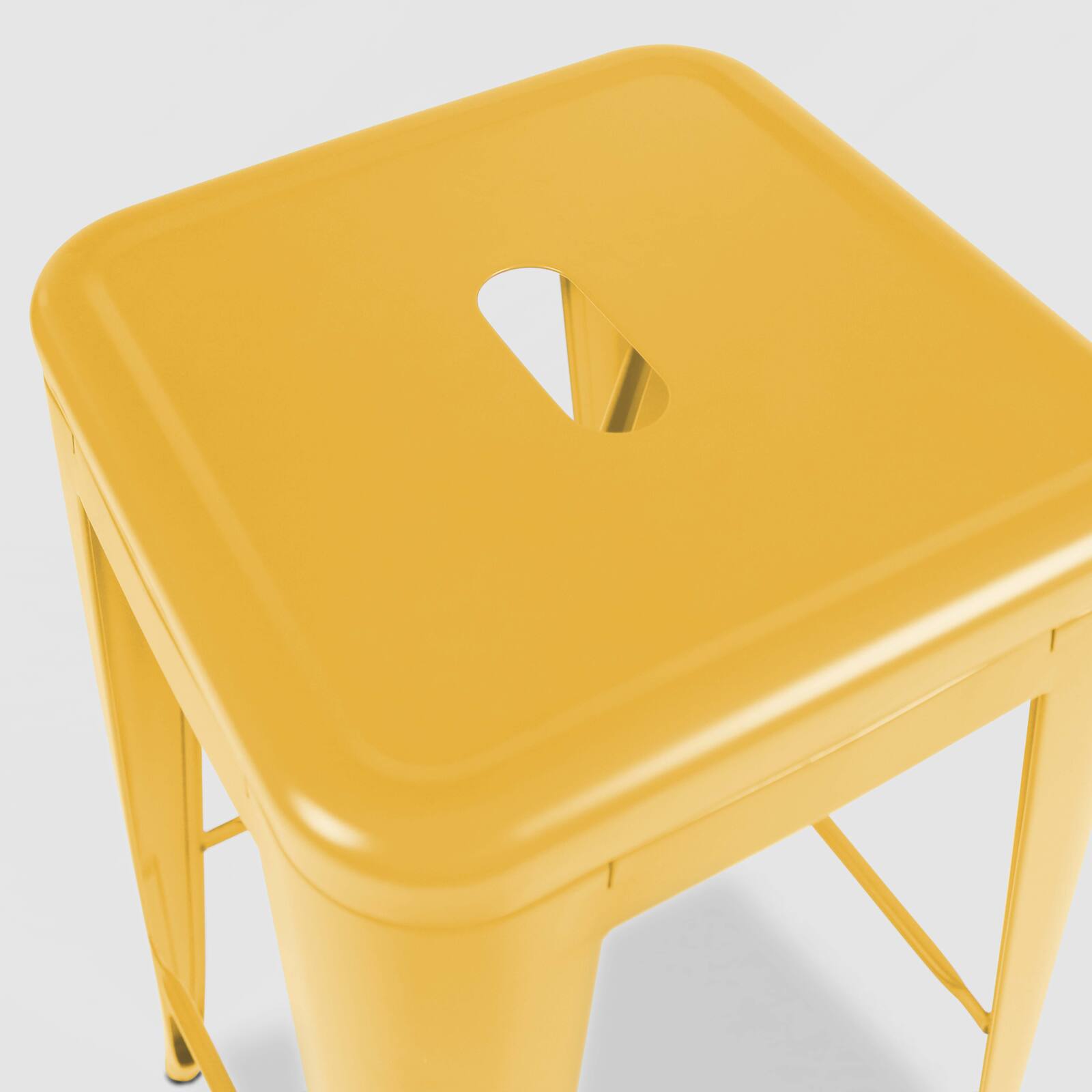 Tabouret industriel en métal mat