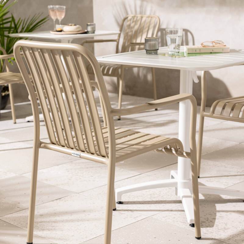 Chaise de terrasse de restaurant en aluminium avec accoudoirs (2/7)