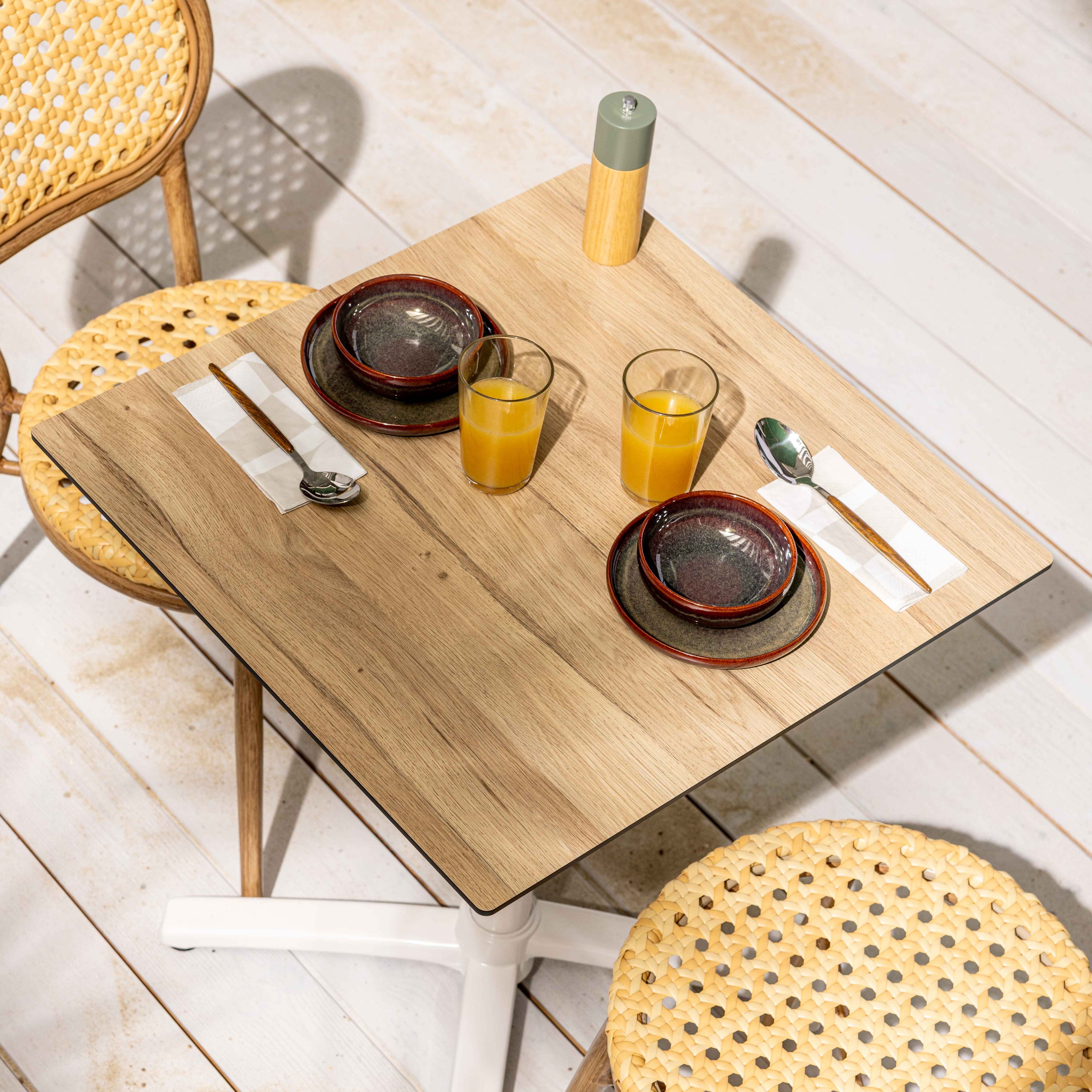 Table Alta Cuadrada 60 Cm Pie Blanco Y Revestimiento De Madera Clara