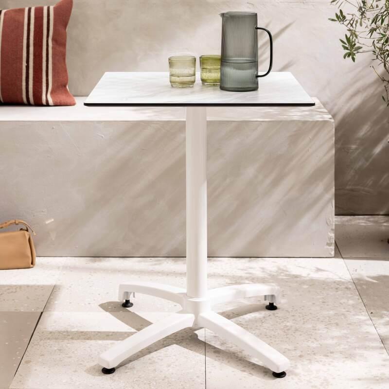 Table de restaurant carrée (60x60 cm) inclinable en HPL avec pied blanc