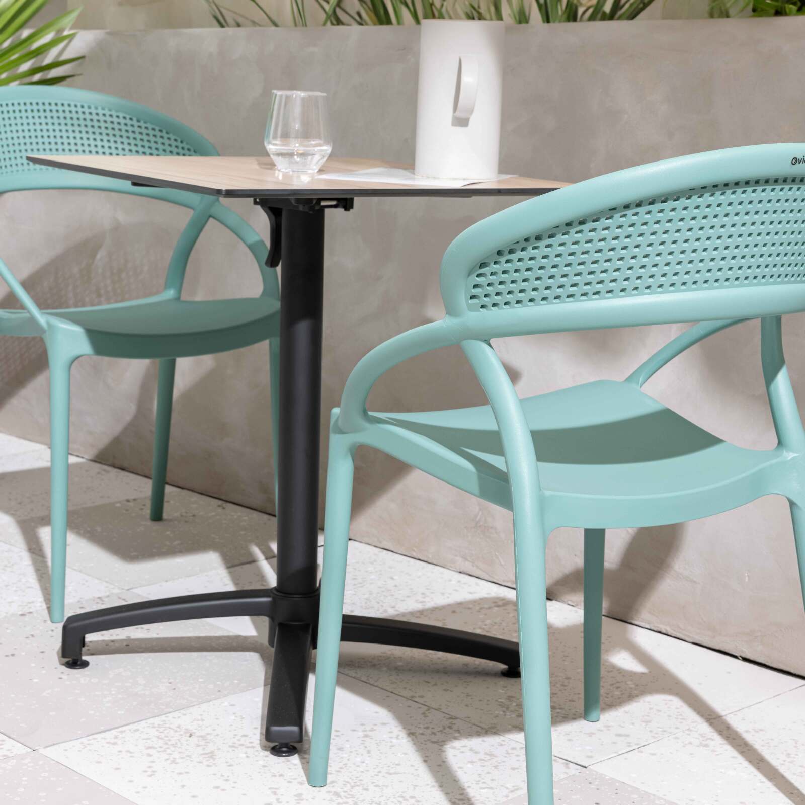 Chaises de restaurant en plastique - Lot de 4
