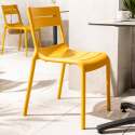Chaise de restaurant ajourée en plastique