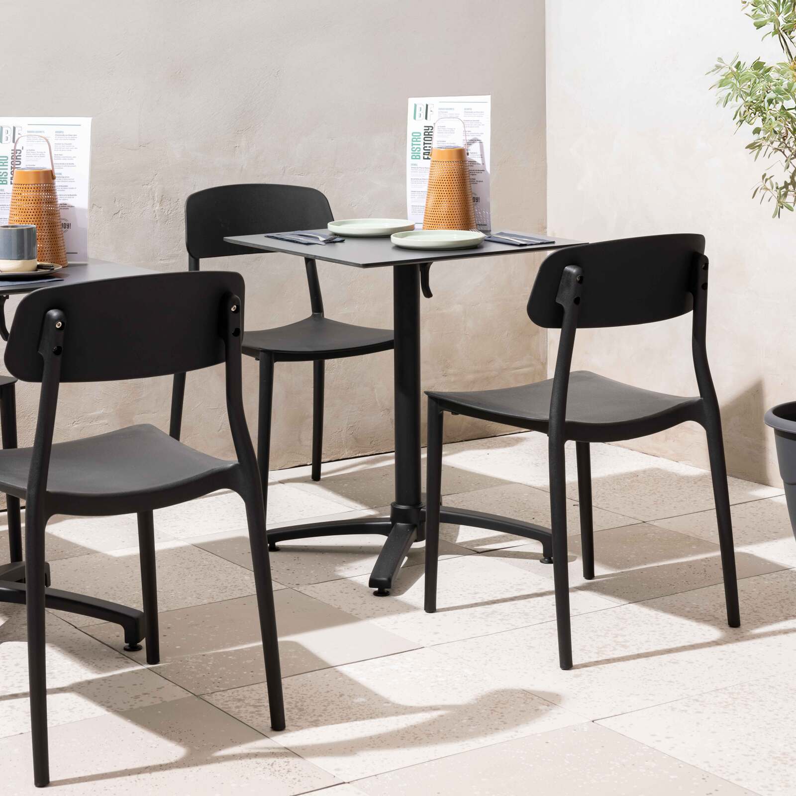 Chaises de restaurant en plastique - Lot de 2