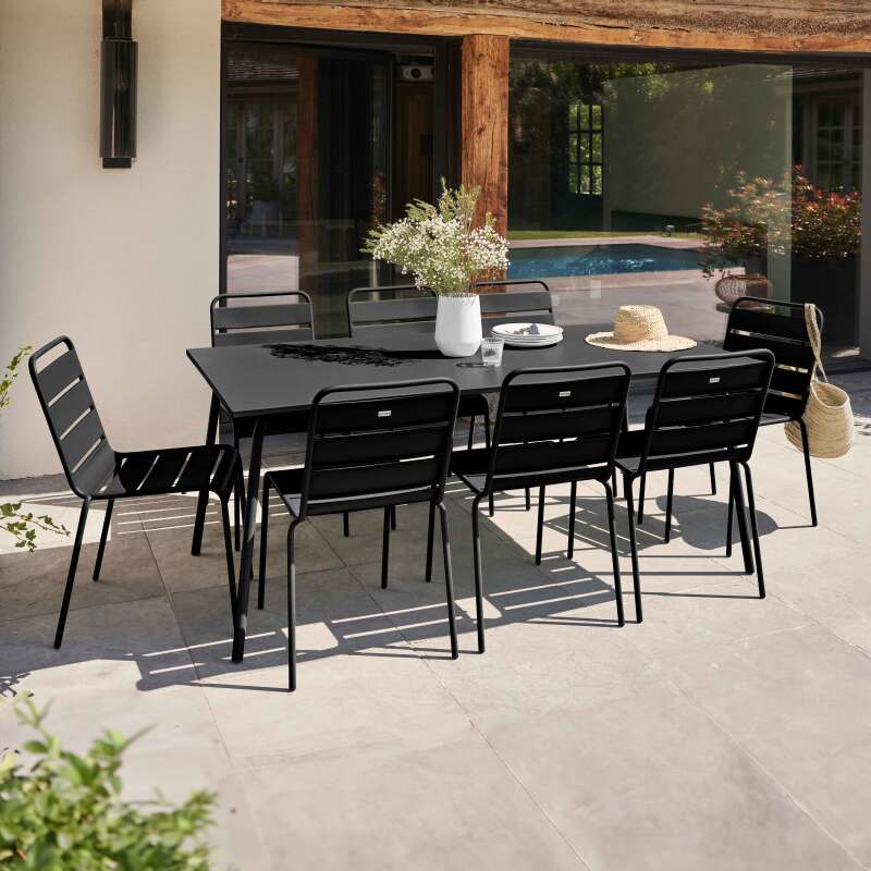 Ensemble table rectangulaire 180 cm et 8 chaises en métal