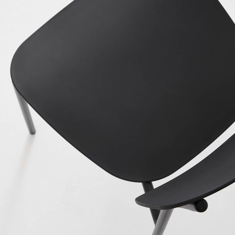 Lot de 2 chaises en acier et plastique