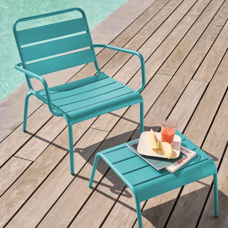 Ensemble fauteuil de terrasse bas et repose-pied en métal