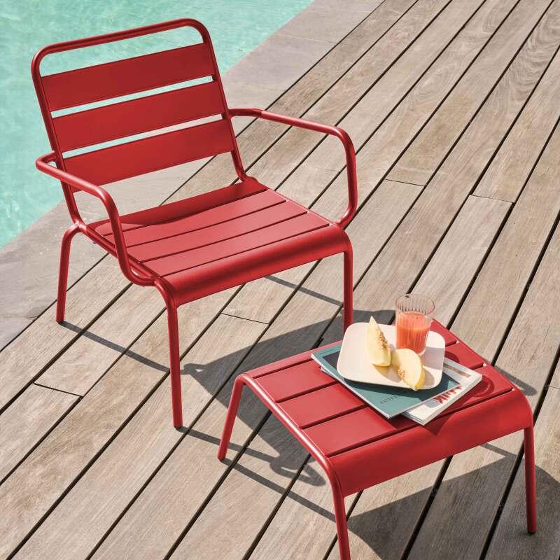 Ensemble fauteuil de terrasse bas et repose-pied en métal