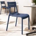 Chaise de restaurant ajourée en plastique