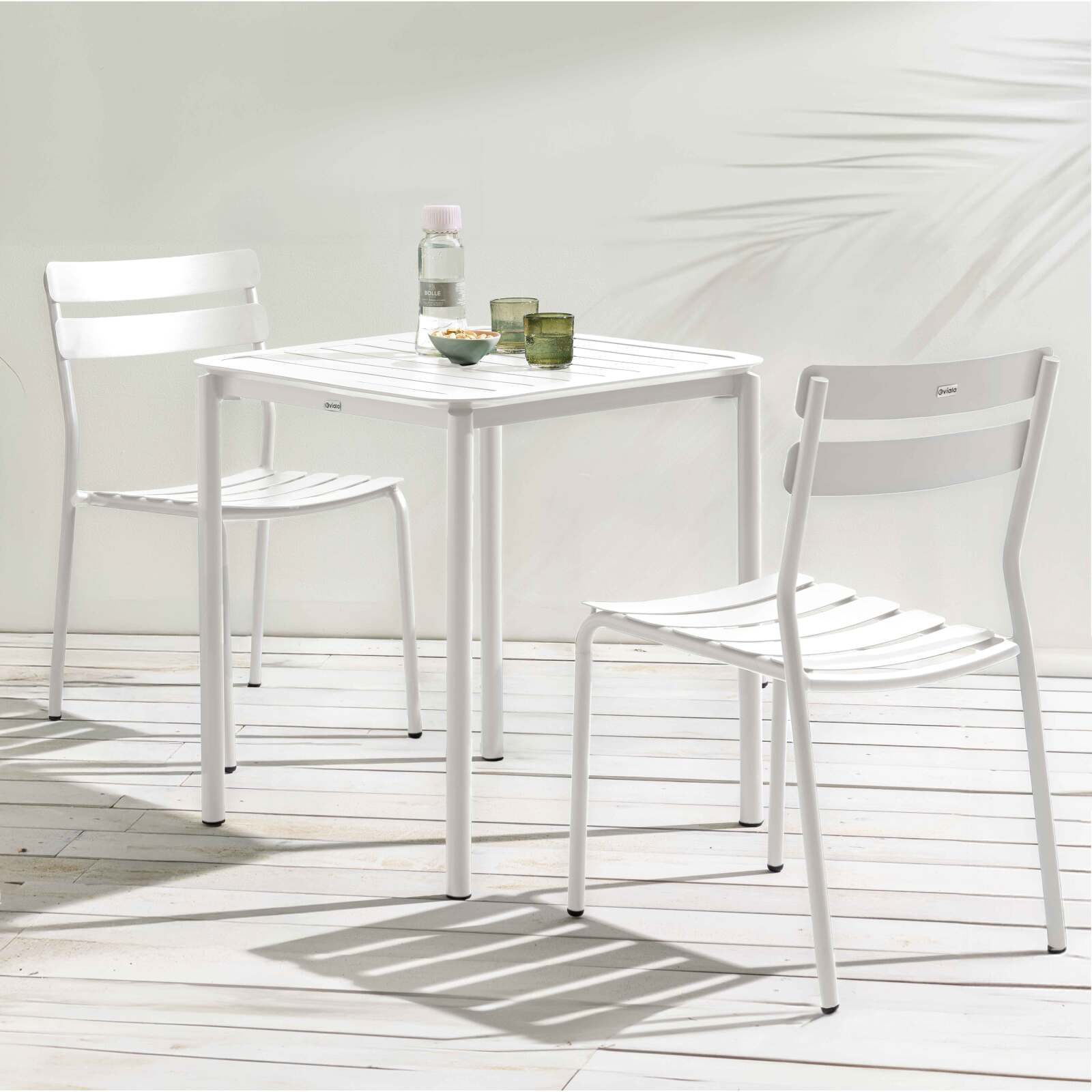 Table de terrasse carrée 70 x 70 cm et 2 chaises en aluminium