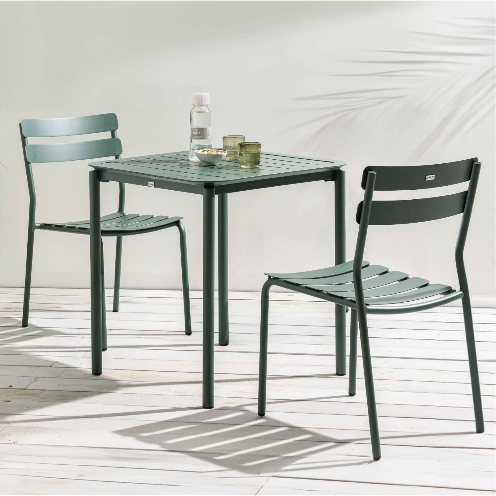 Table de terrasse carrée 70 x 70 cm et 2 chaises en aluminium