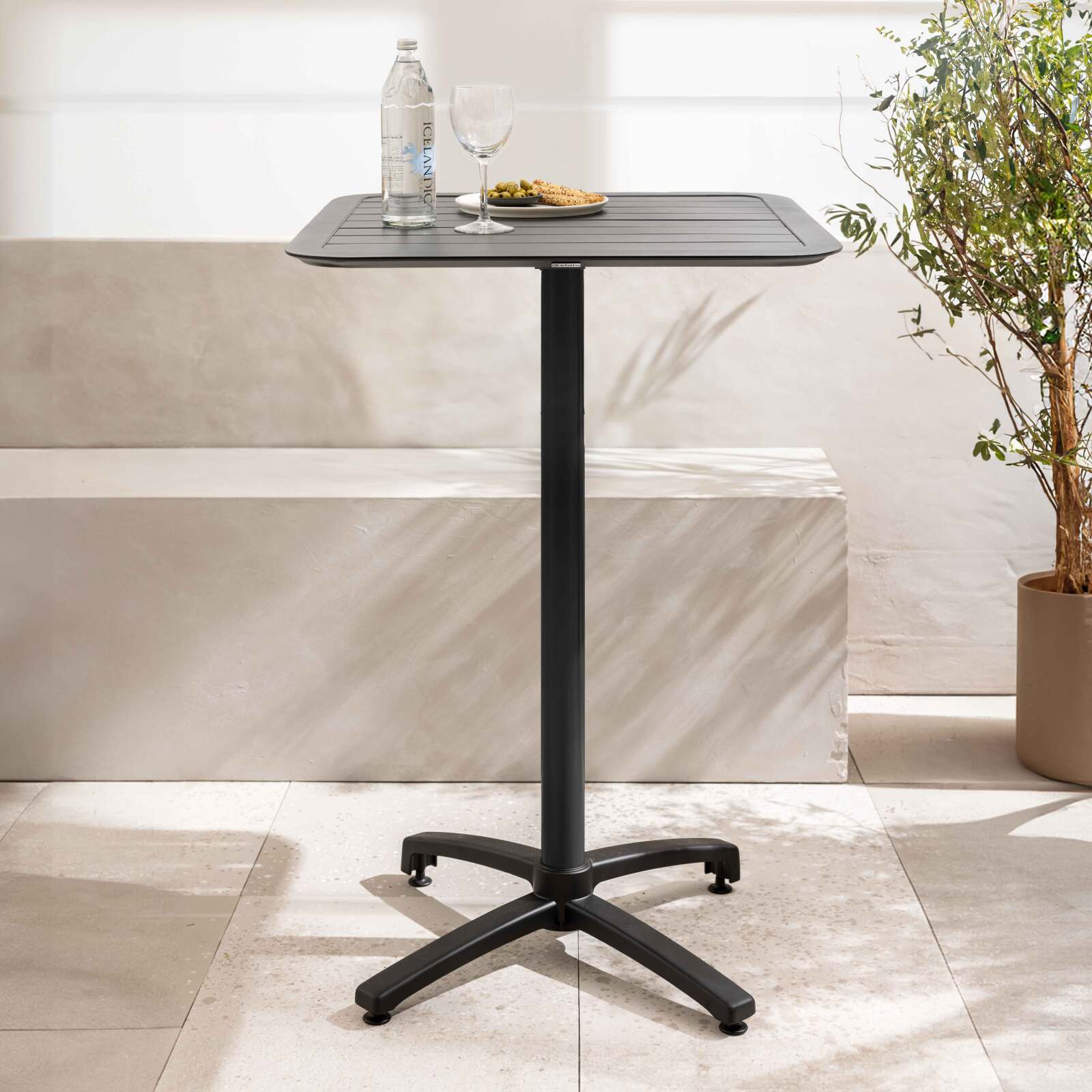 Table haute 60x60 cm inclinable en aluminium