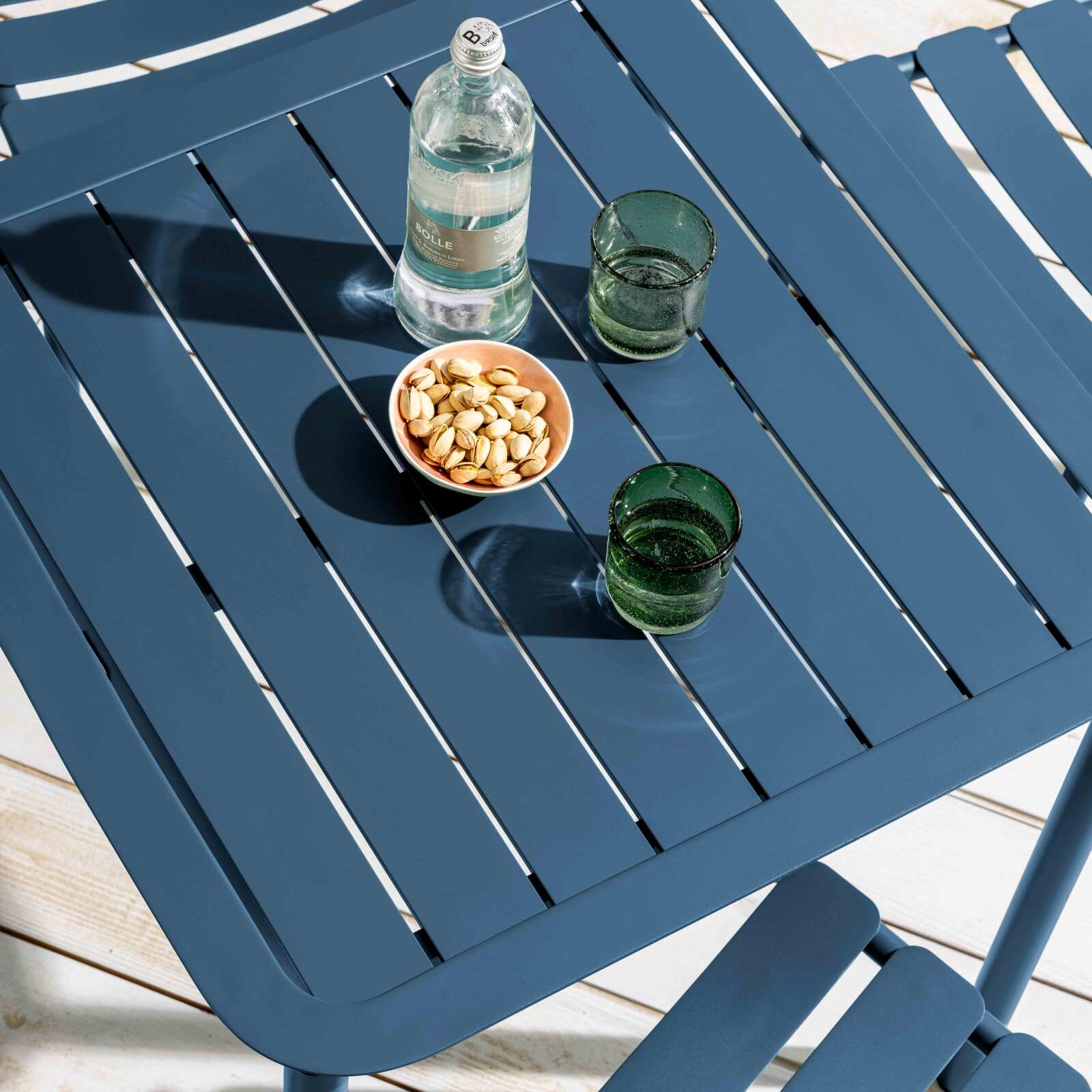 Table de terrasse carrée empilable 70 x 70 cm en aluminium