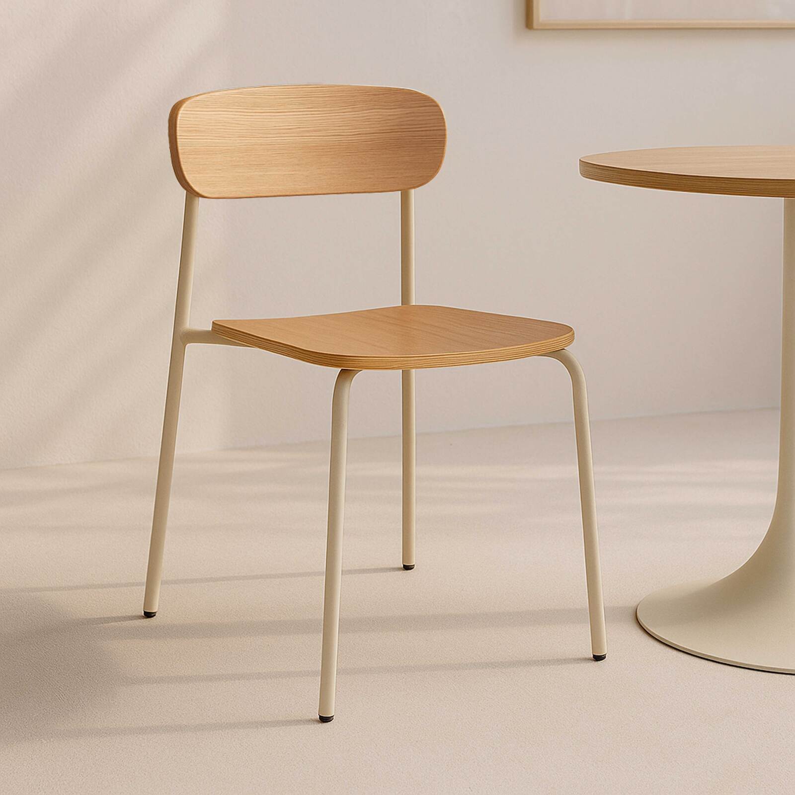 Lot de 2 chaises de restaurant en métal et bois